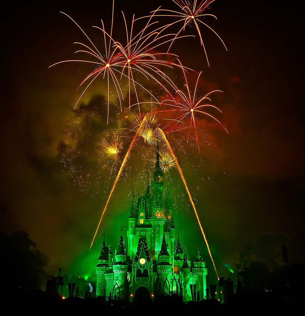 Disney Photography, Disney World Photography, Disneyland Photography, Disney Photos, Disney Pictures, Walt Disney World, The Magic Kingdom, Walt Disney, Mickey Mouse, Orlando, Florida, Theme Park,  Wishes, Fireworks