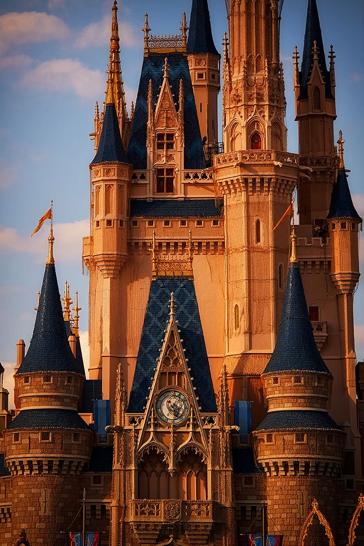 Disney Photography, Disney World Photography, Disneyland Photography, Disney Photos, Disney Pictures, Walt Disney World, The Magic Kingdom, Walt Disney, Mickey Mouse, Orlando, Florida, Theme Park,  Cindarella Castle, Detail